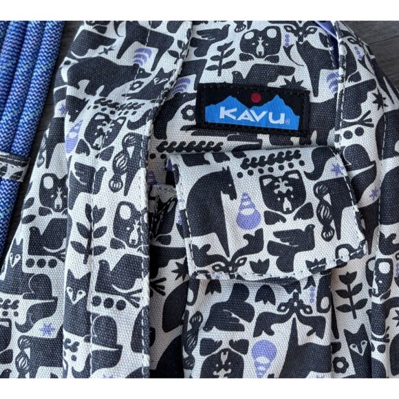 Kavu Rope Bag Sling Travel Purse Wilderness Animals - Picture 3 of 6